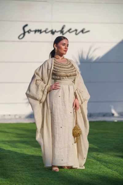 Bisht made of burlap and linen dress, in light beige with hand embroidery C:IB305