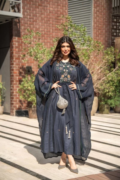 Bisht made of hessian material and linen dress, in navy blue with hand embroidery C:IB304