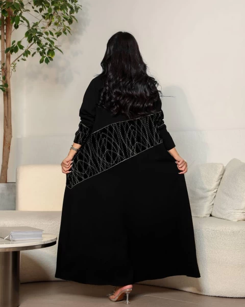 Crepe abaya with black velvet and golden embroidery IB165 Black / Gold